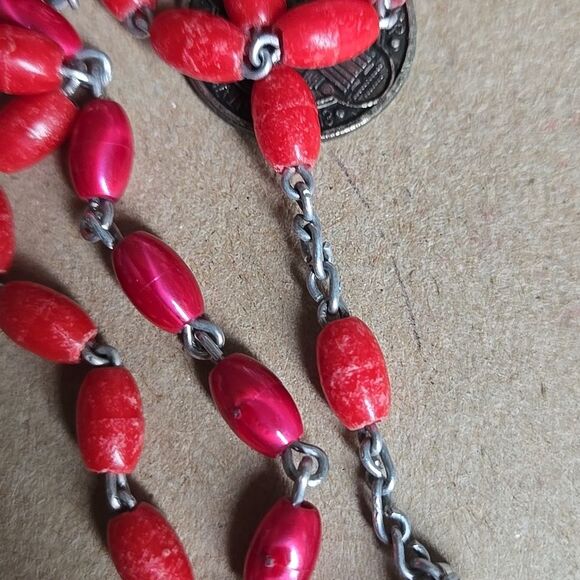 Red Beaded Rosary with Silver Toned Cross Unisex Medals Charms 2 Toned Reds - Picture 6 of 16